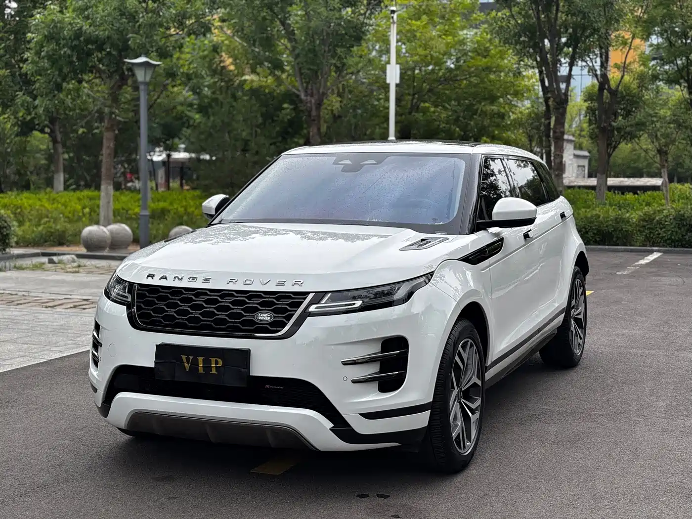 Land Rover Range Rover Evoque 2022 Range Rover Evoque L 249PS R-Dynamic Luxury Edition