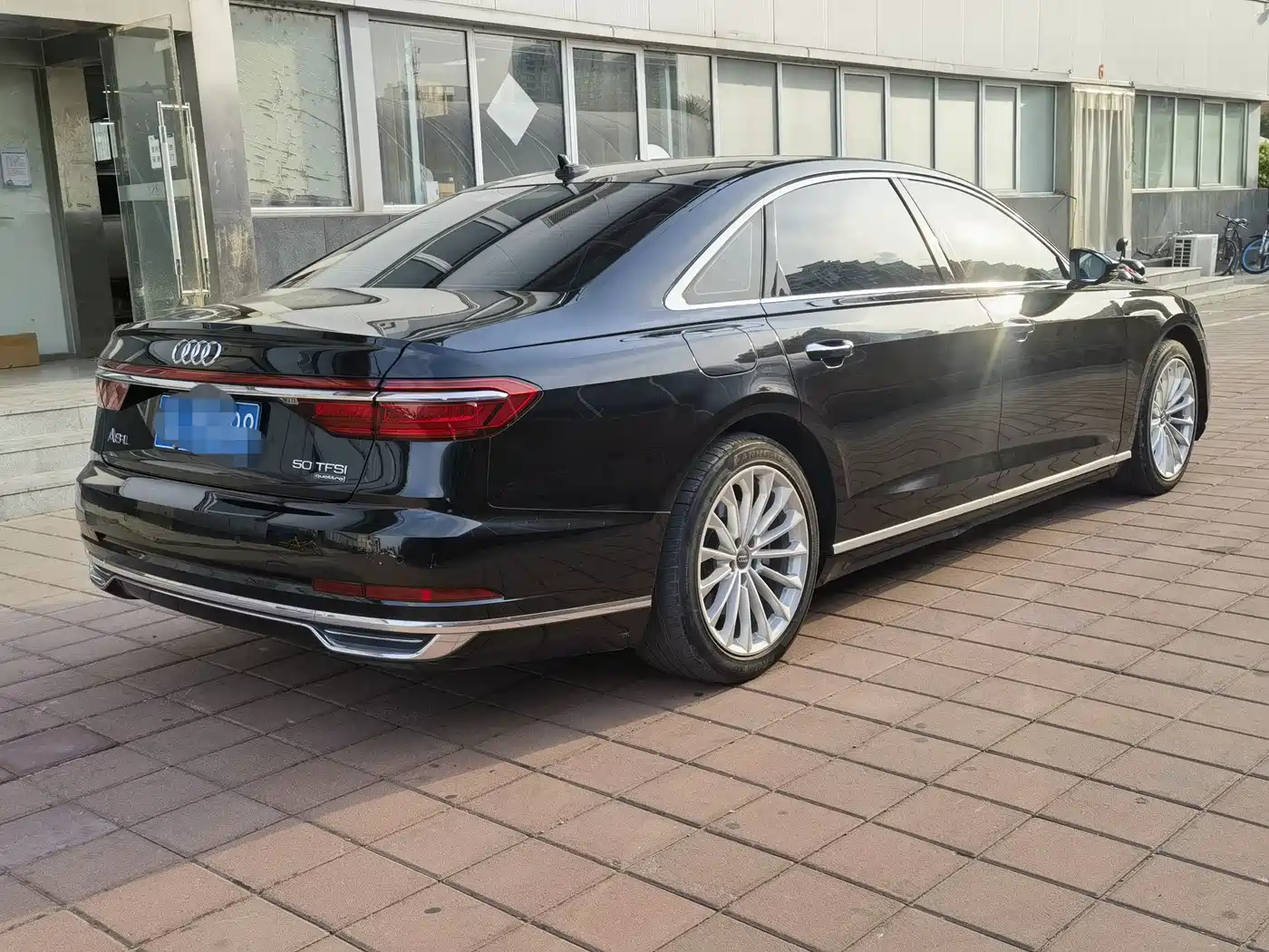 Audi A8 2021 A8L 50 TFSI quattro Comfort фото 16