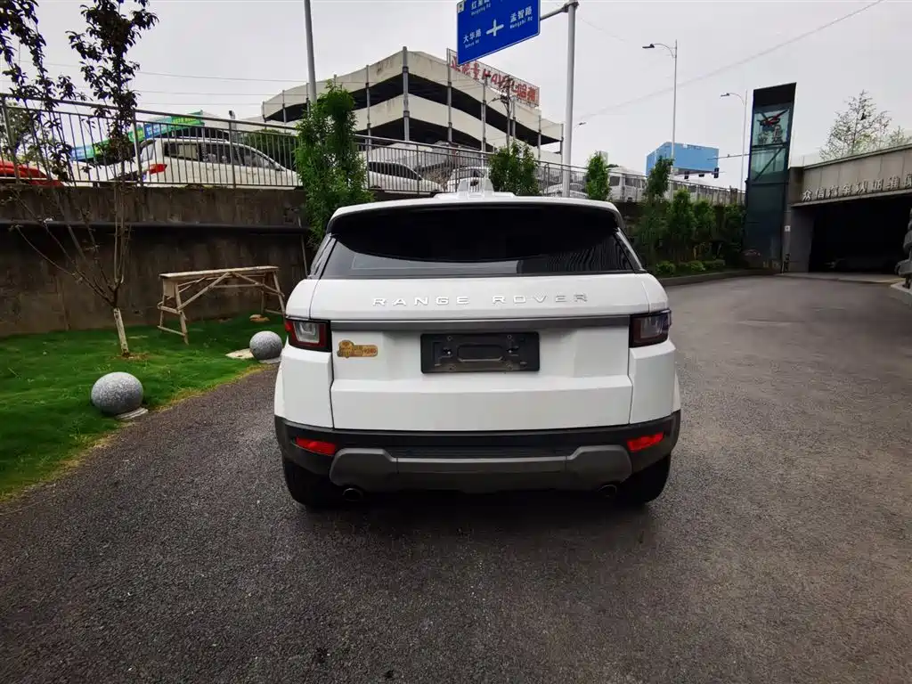 Land Rover Range Rover Evoque 2018 200PS PURE New Style фото 7