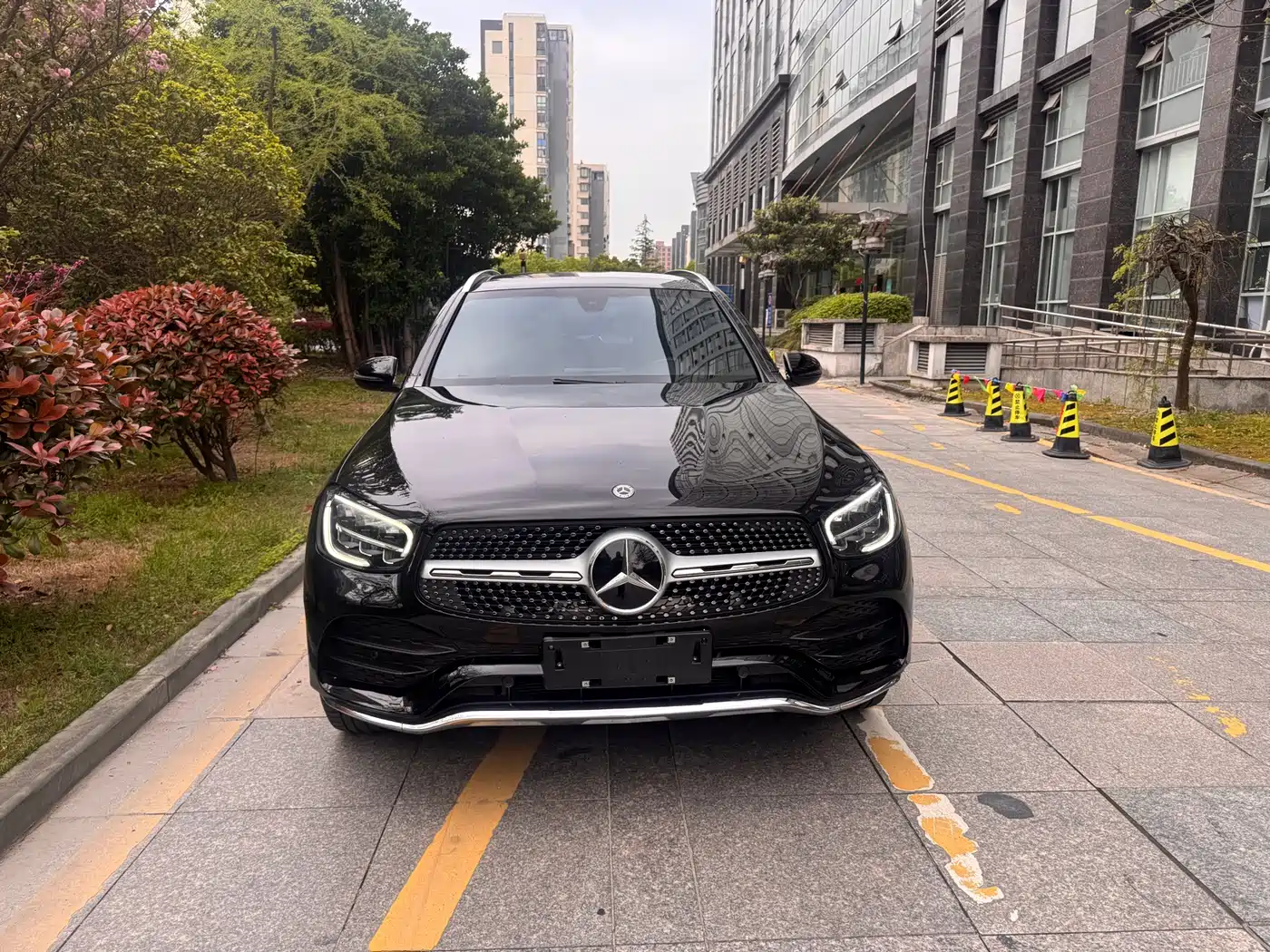 Mercedes-Benz GLC 2020 Facelift GLC 260 L 4MATIC Dynamic фото 2