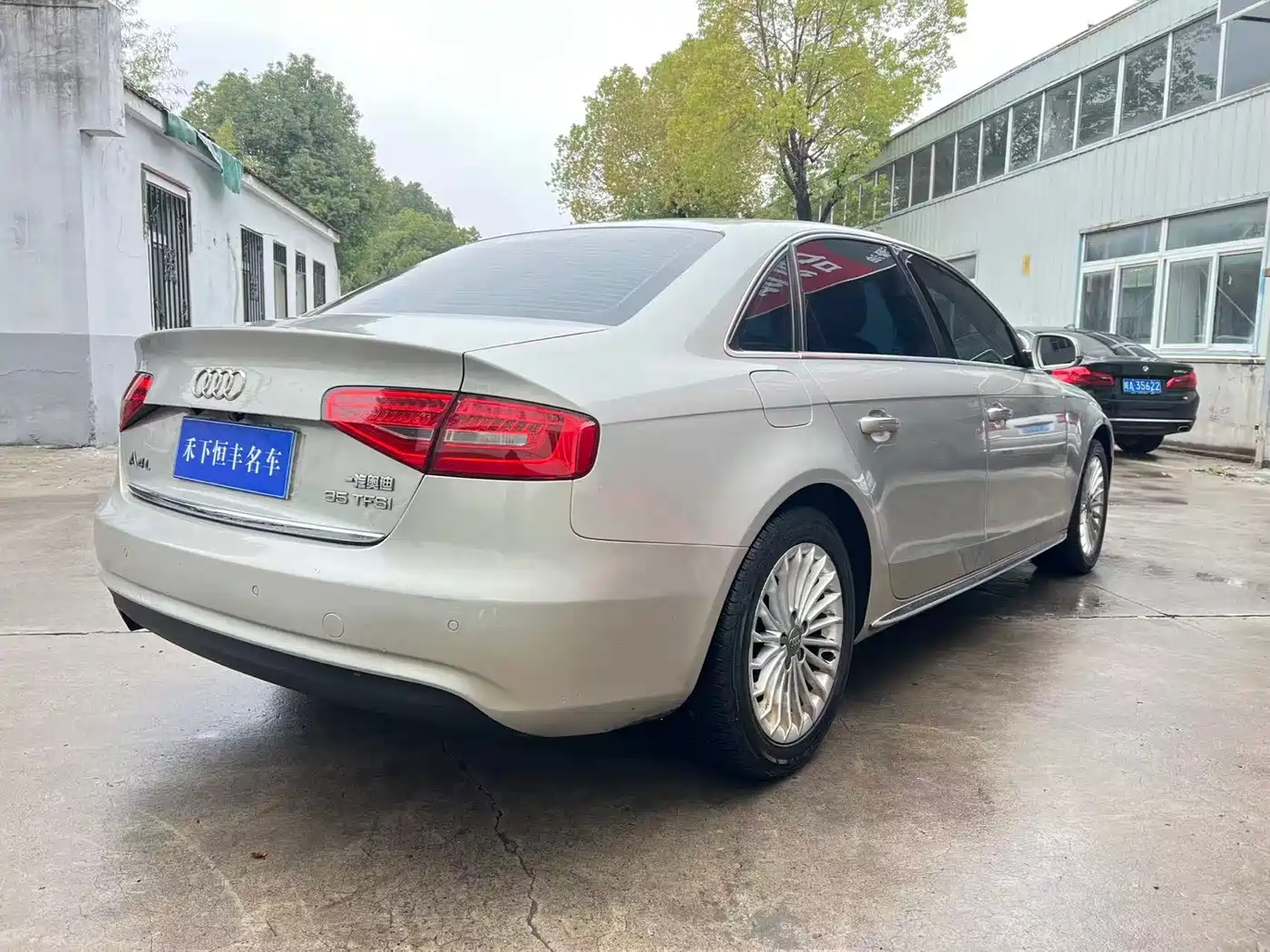 Audi A4L 2016 35 TFSI Collector's Edition Automatic Standard фото 4