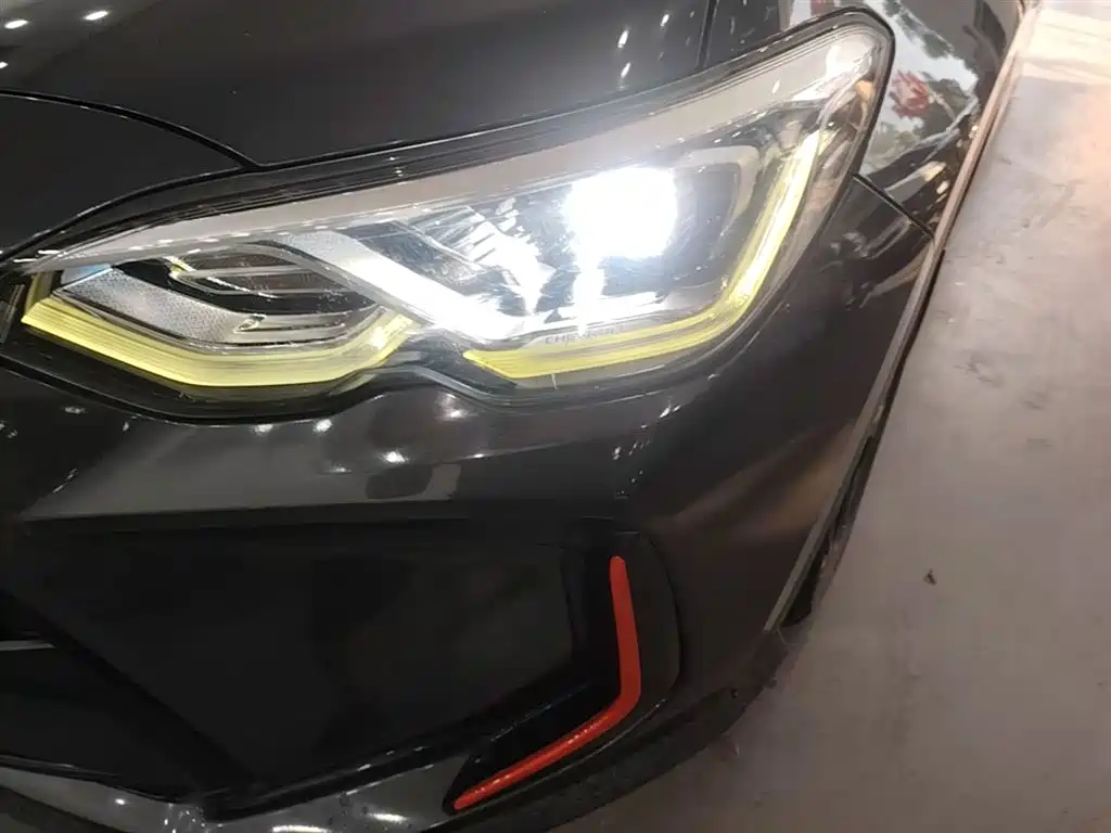 Chevrolet Volando 2018 Redline 530T Auto Premium Edition (5+2 seater) China V фото 18