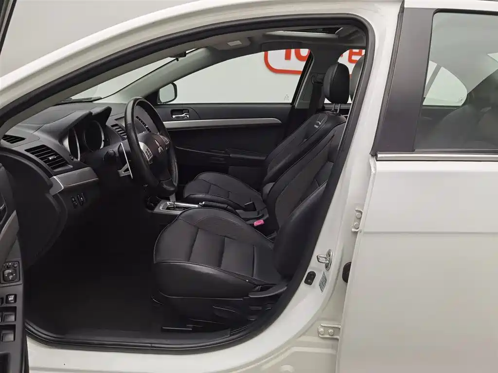 Mitsubishi Lancer EX 2015 1.8L CVT Premium Edition China V фото 10