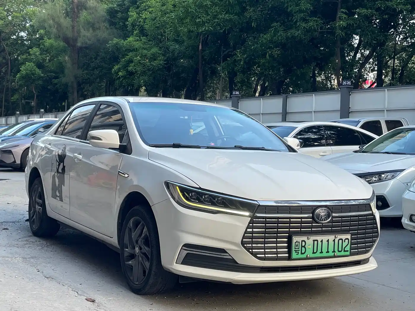 BYD Qin New Energy 2020 2019 Long Range Luxury Edition