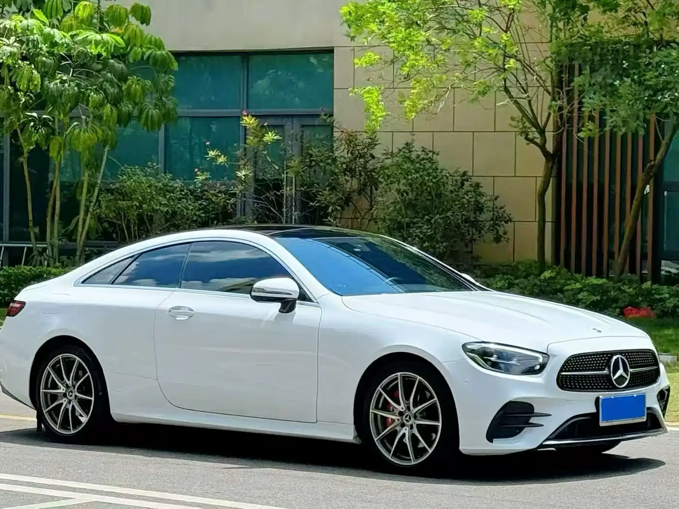 Mercedes-Benz E-Class (Import) 2021 E 260 Coupe фото 3
