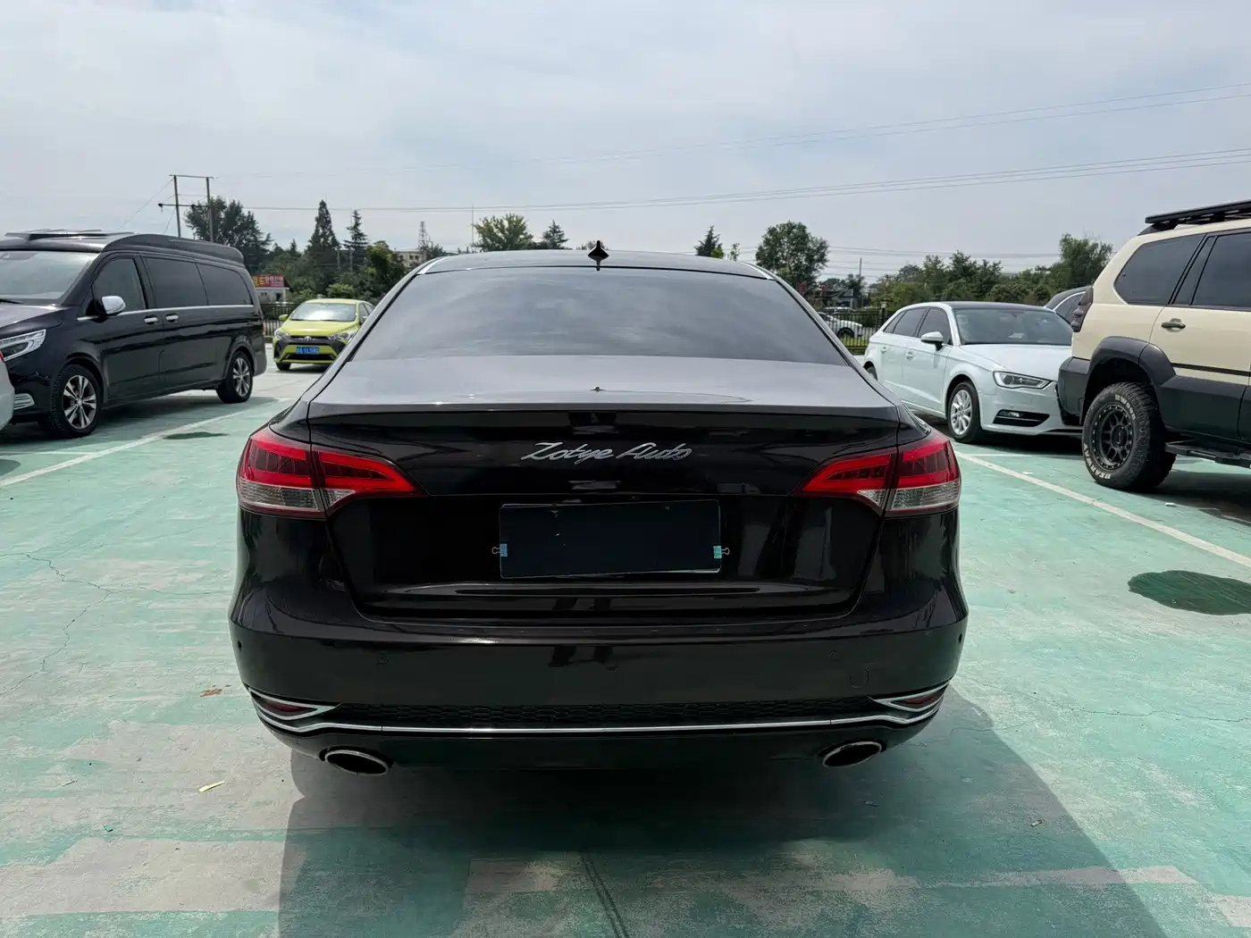 Zotye Z700 2016 2016 1.8T DCT Elegance