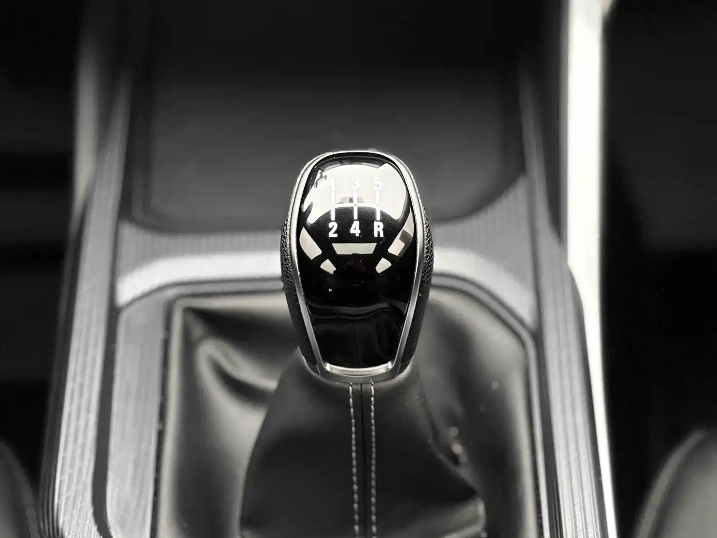 GEELY AUTOMOBILE EMGRAND