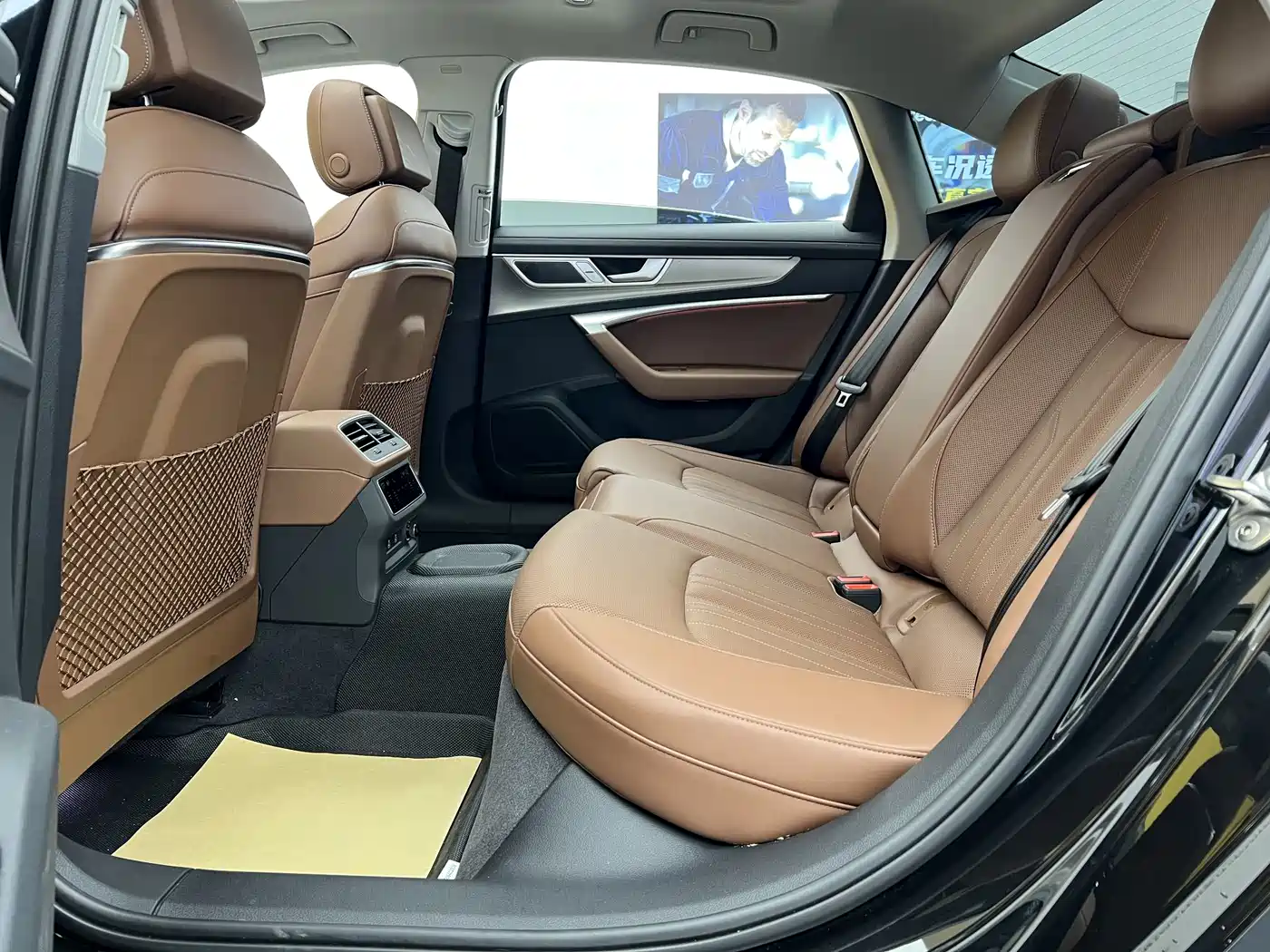 Audi A6L 2025 Model 45 TFSI Premium Dynamic + Ventilation Comfort Package фото 13