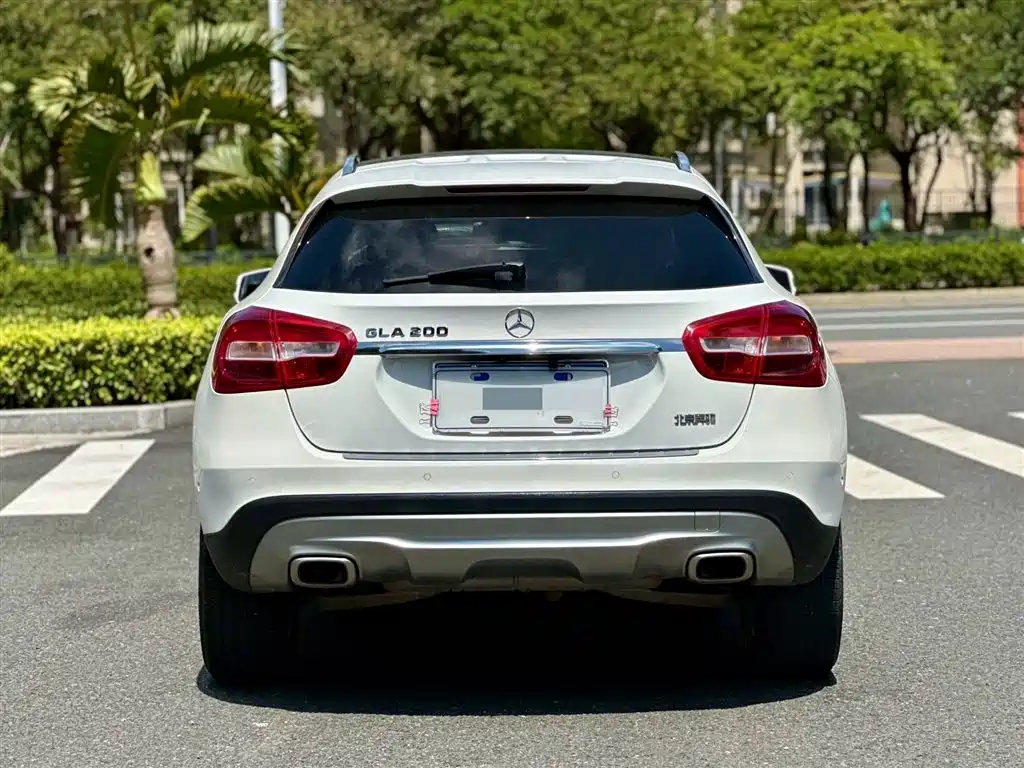 Mercedes-Benz GLA 2017 GLA 200 Dynamic фото 9