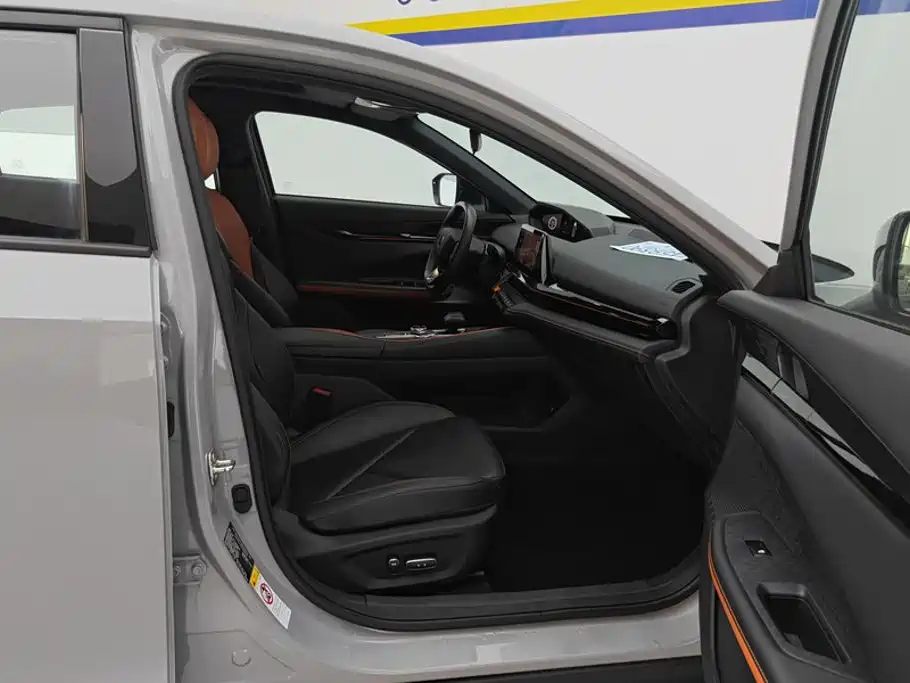 Changan UNI-V iDD 2023 2023 Smart Electric iDD 1.5T 113km Smart Cool Type
