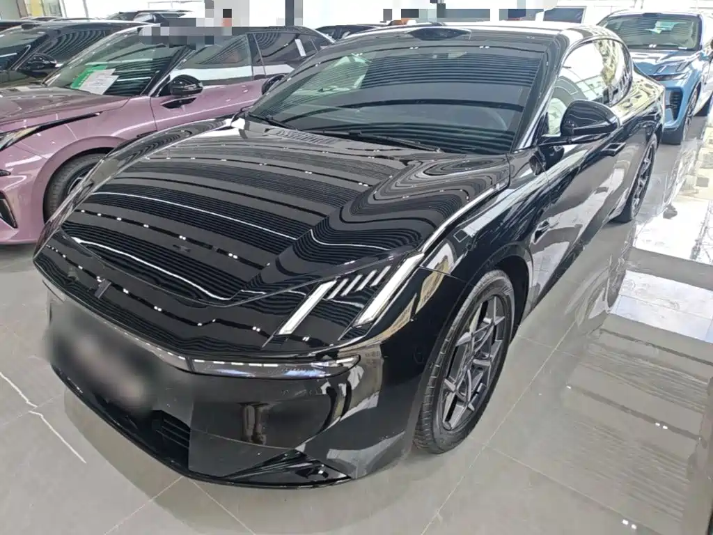 Lynk & Co 10 EM-P 2026 2025 240km Base