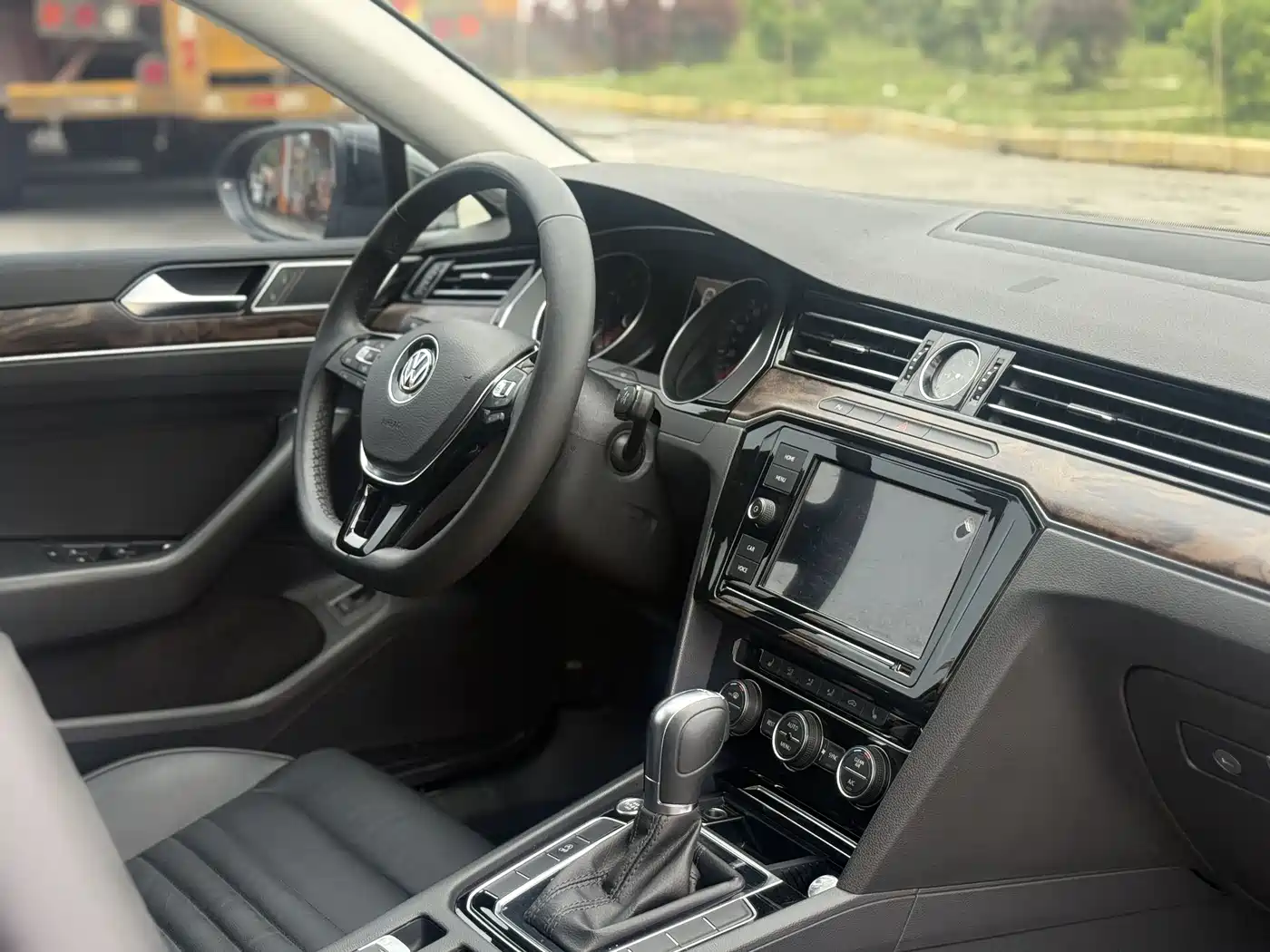 Volkswagen Magotan 2019 330TSI DSG Luxury Class China VI фото 22