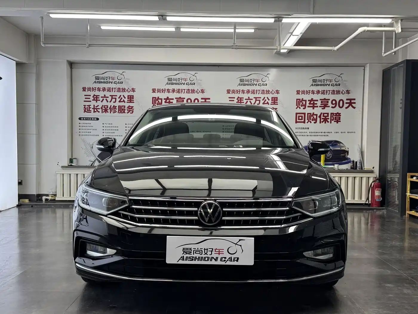 Volkswagen Magotan 2023 2 Million Units Anniversary Edition 330TSI DSG Leading Type фото 2