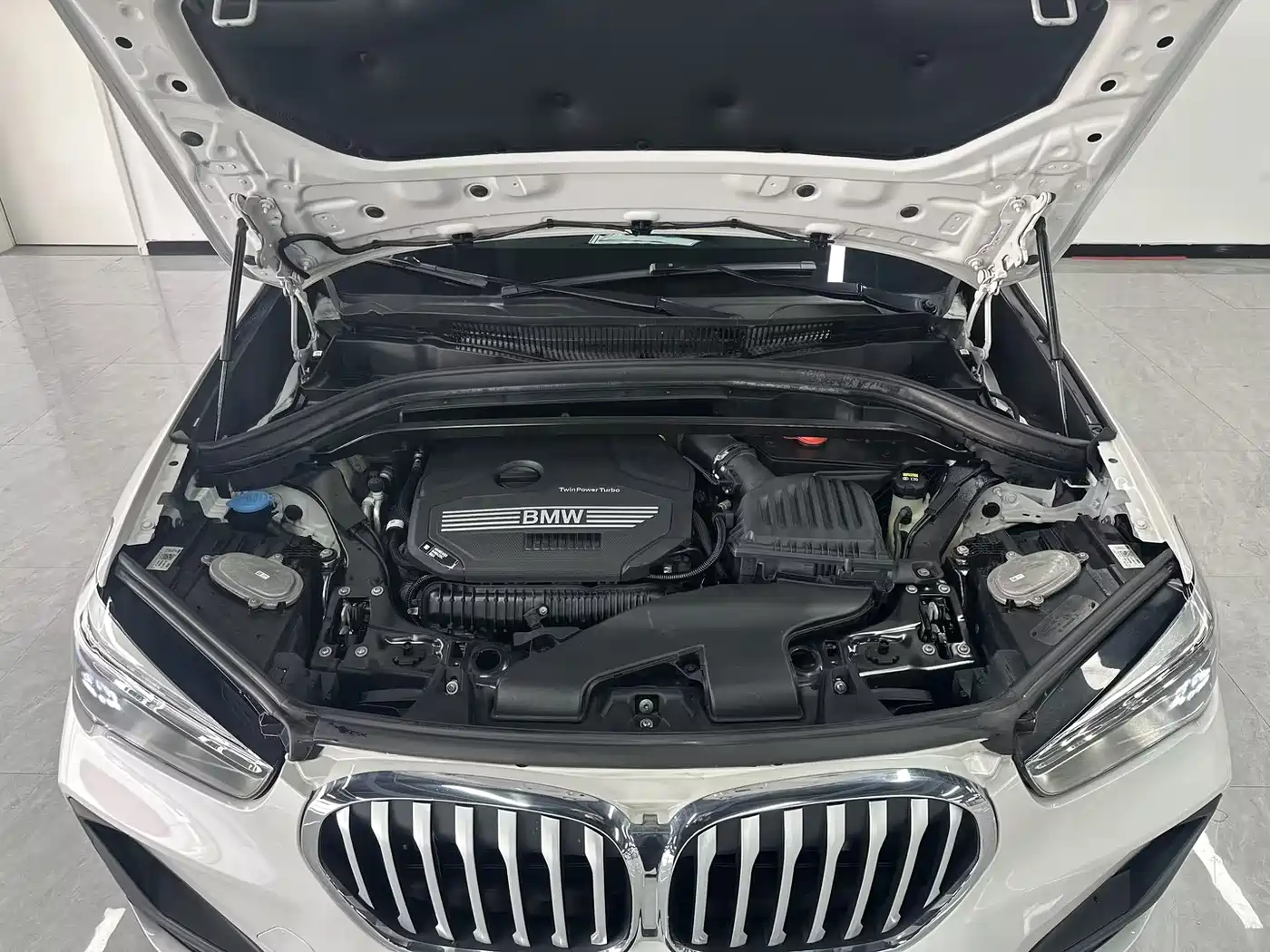 BMW X1 2022 sDrive25Li Leading фото 16