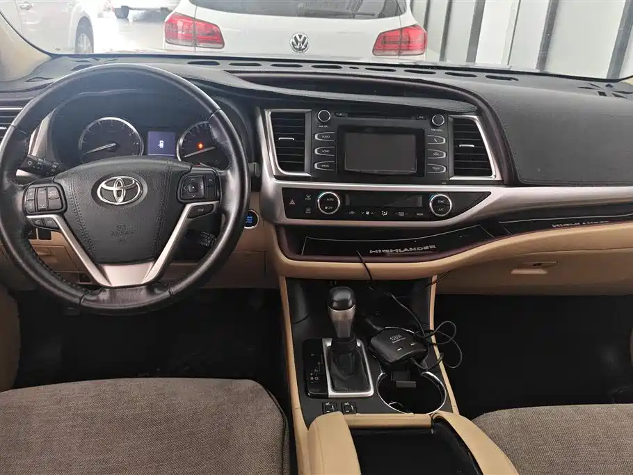 Toyota Highlander 2015 2.0T AWD Luxury Edition 7-seater фото 12