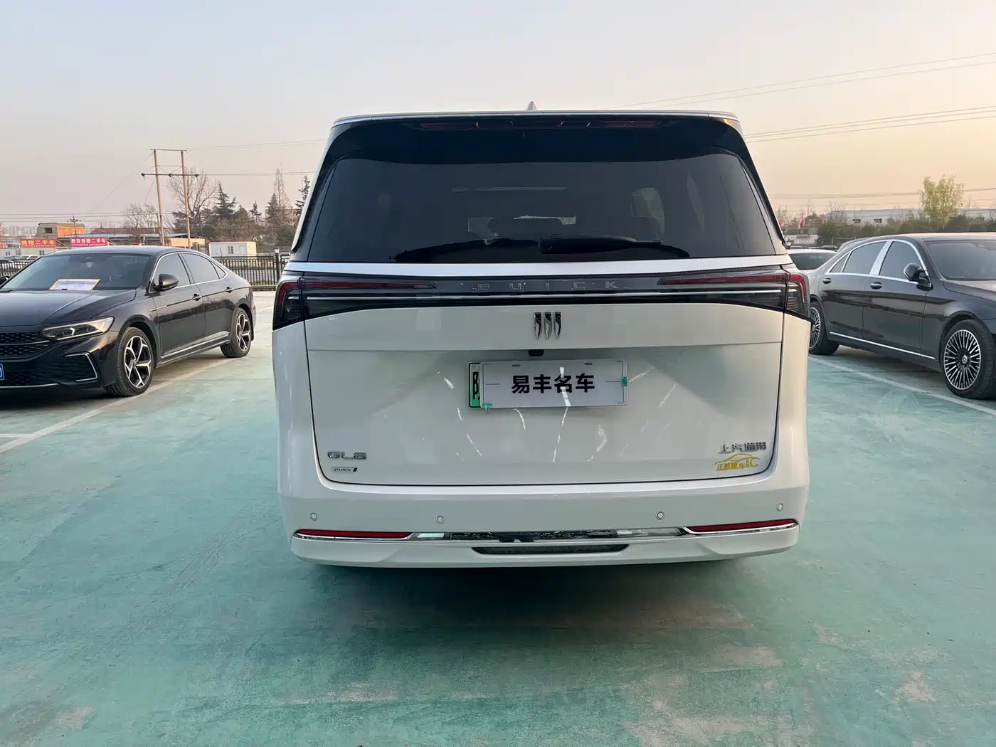 BUICK GL8 NEW ENERGY