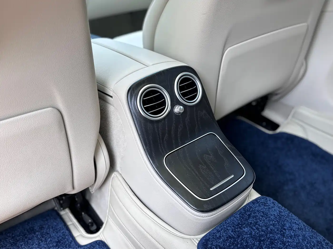 Mercedes-Benz E-Class 2022 E 300 L Sport Luxury фото 21
