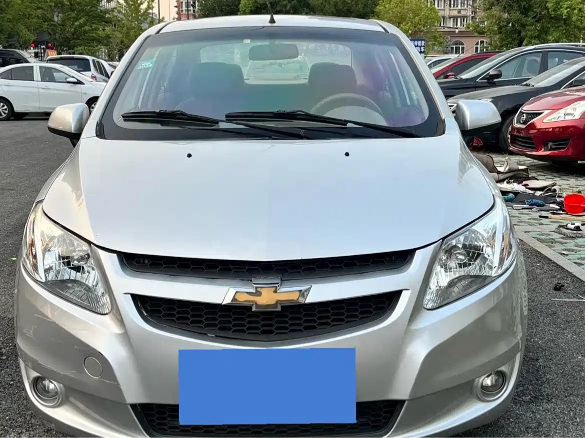 Chevrolet Sail 2013 Sedan 1.4L Manual Ideal Edition фото 2