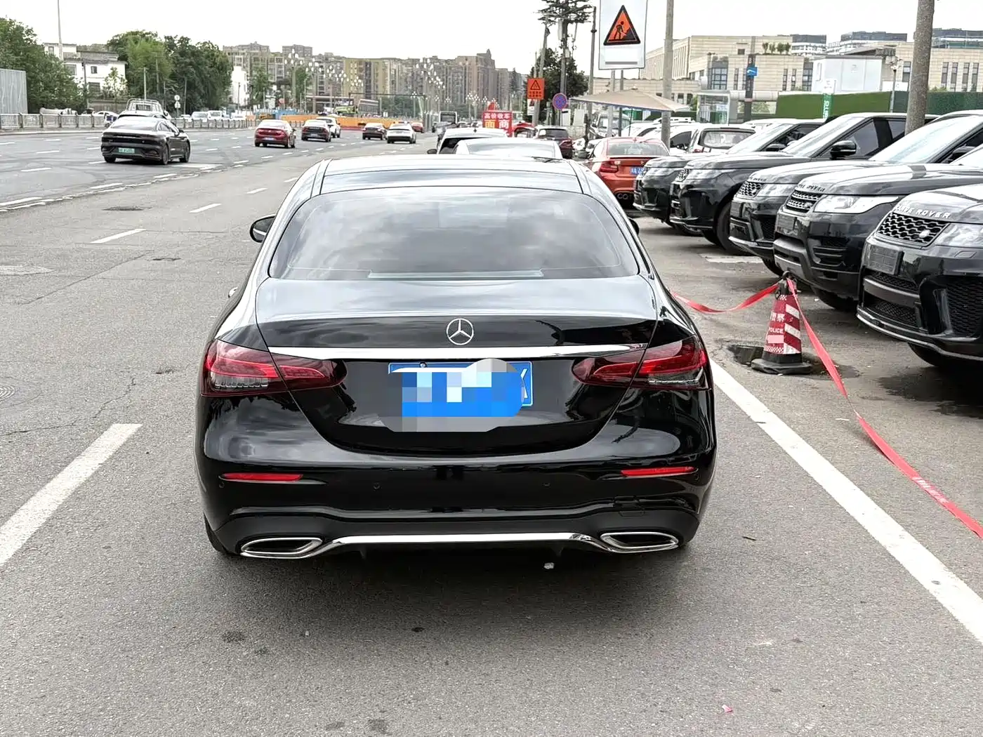 MERCEDES-BENZ E CLASS