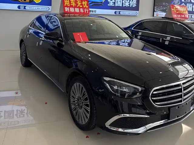 MERCEDES-BENZ E CLASS