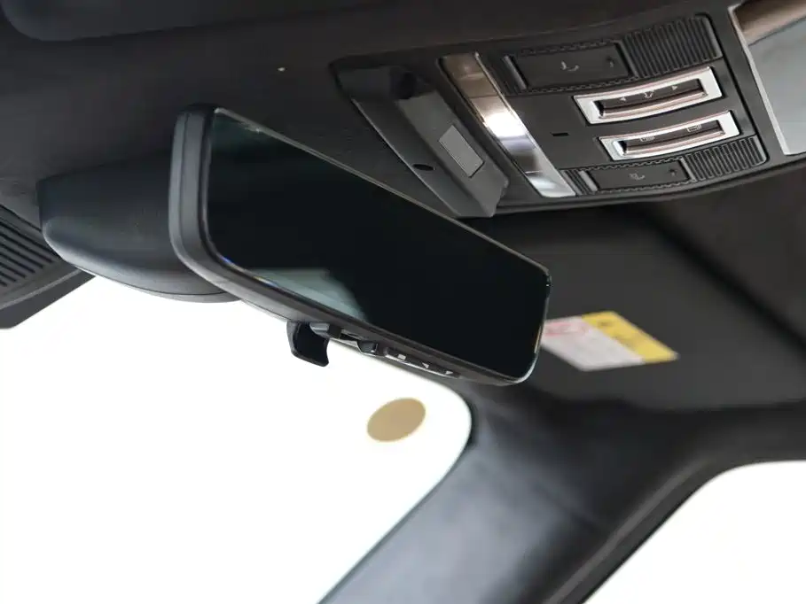 Land Rover Defender 2025 90 3.0T P400 X-Dynamic HSE фото 28