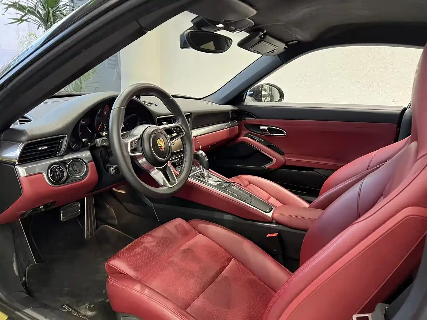 Porsche 911 2012 Carrera 3.4L фото 14