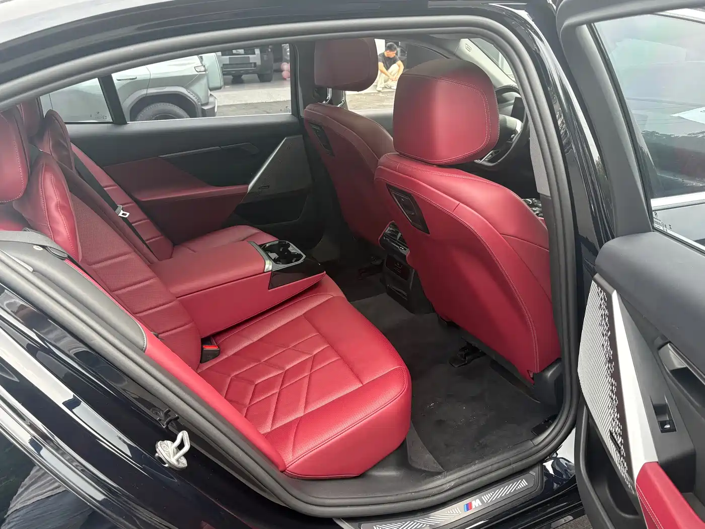 BMW 5 Series (Import) 2024 Model 525i M Sport Package фото 10