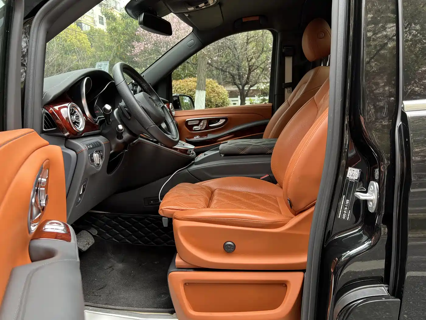 Mercedes-Benz V-Class 2022 V 260 L Long Wheelbase Luxury Edition фото 4