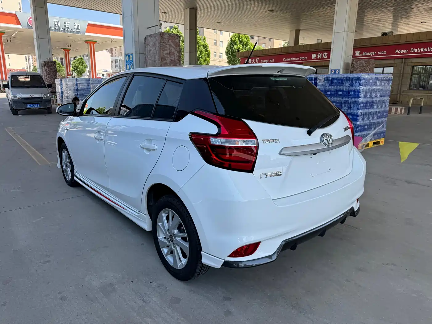Toyota YARiS L Zhi Xuan 2017 1.5G CVT Speed Sunroof Upgrade Edition фото 13