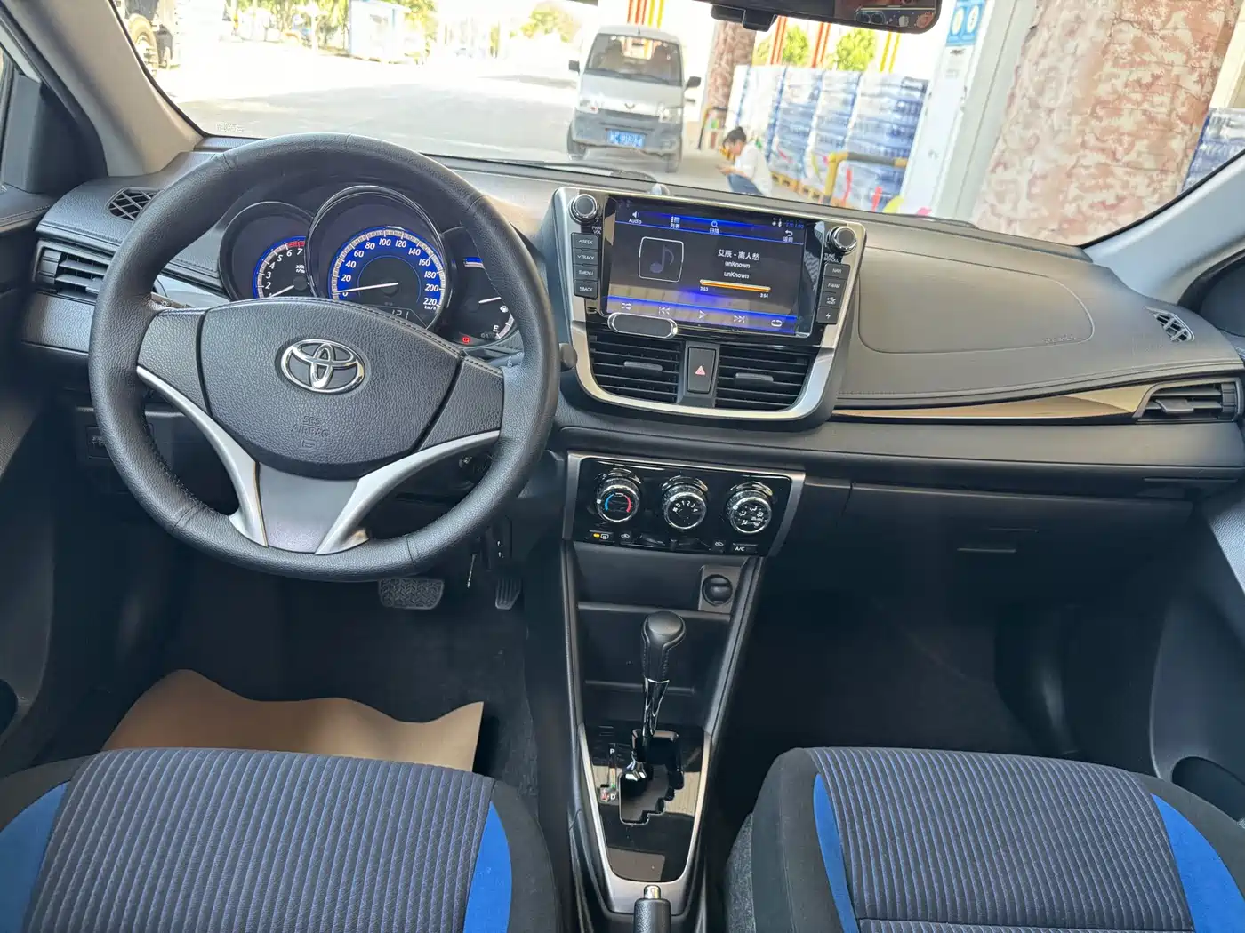 Toyota YARiS L Zhi Xuan 2017 1.5G CVT Speed Sunroof Upgrade Edition фото 14