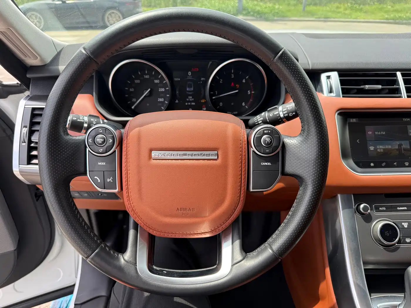 Land Rover Range Rover Sport 2017 3.0 SC V6 HSE фото 12