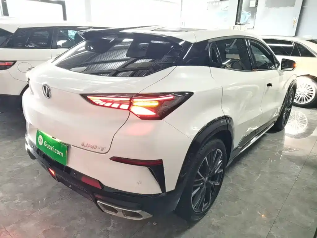 Фото 7 - Changan UNI-T