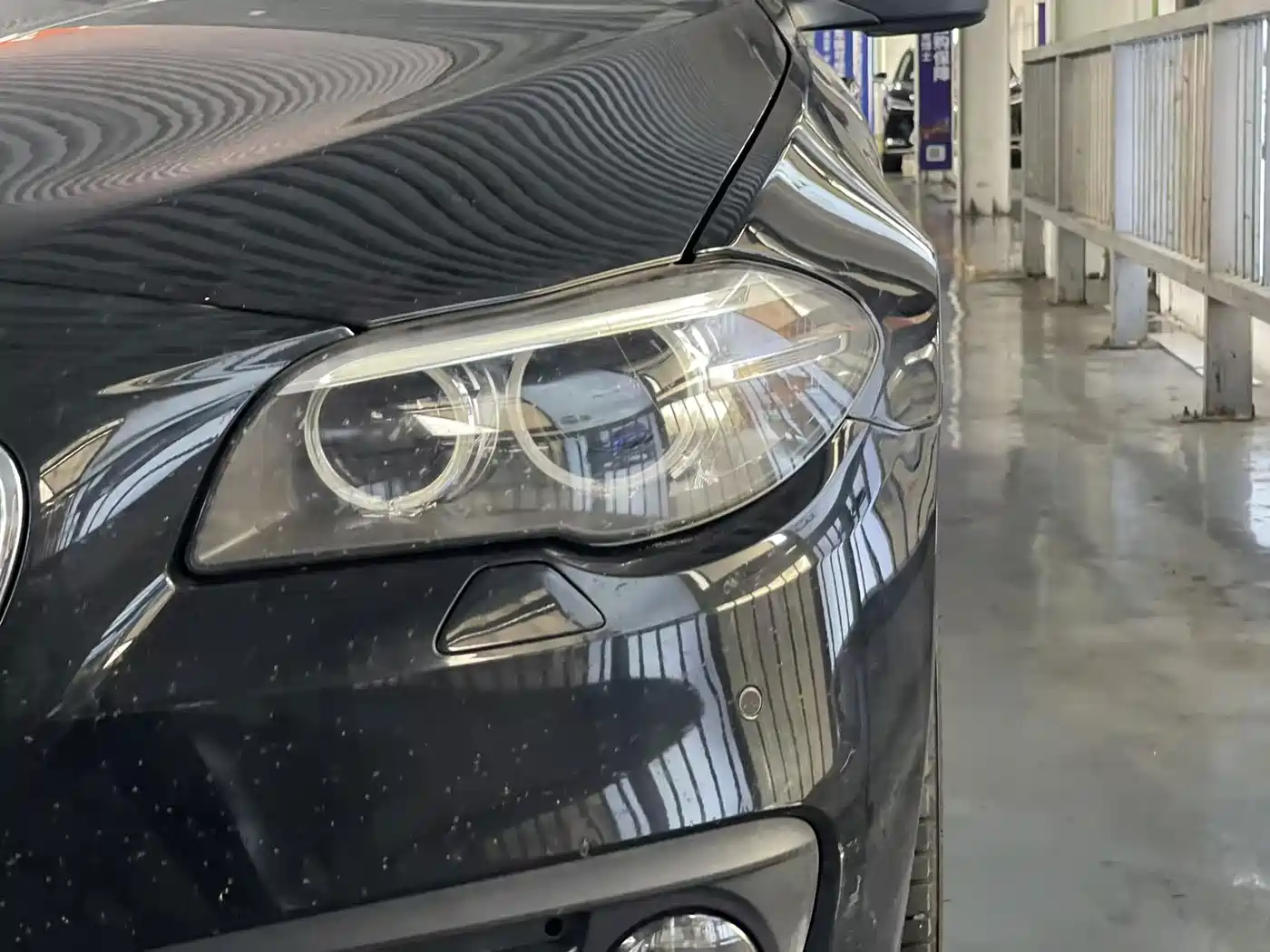 صورة 10 - BMW 5 Series