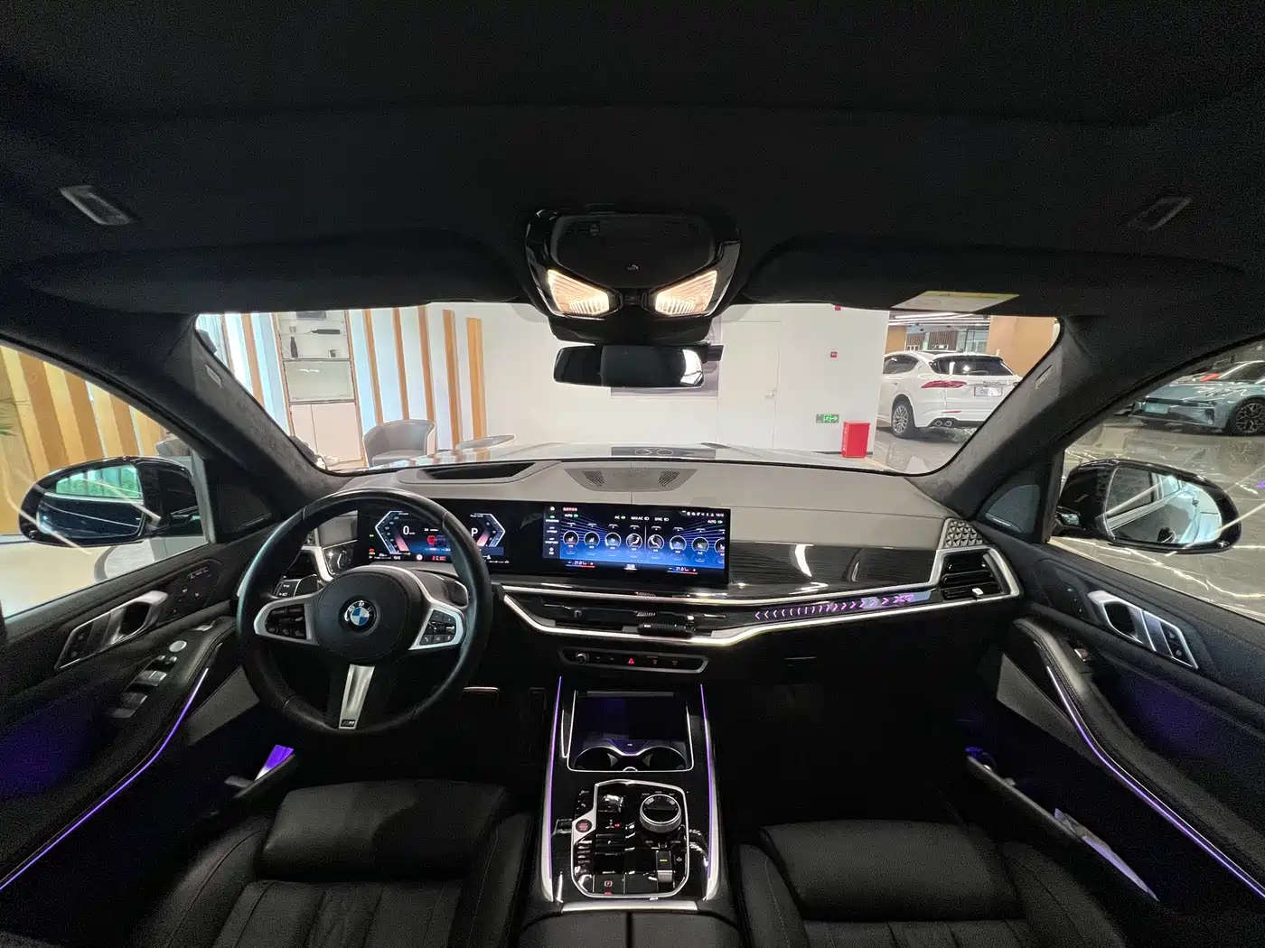 BMW X7 2023 xDrive40i Exclusive M Sport Package фото 12