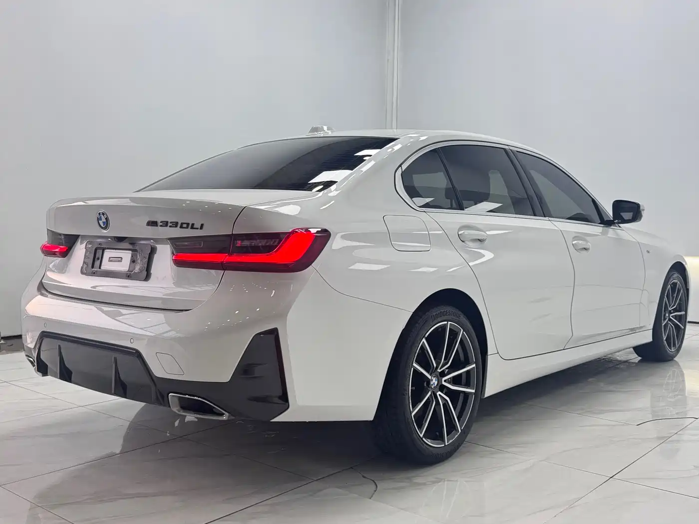 BMW 3 Series 2023 320Li M Sport Package фото 6