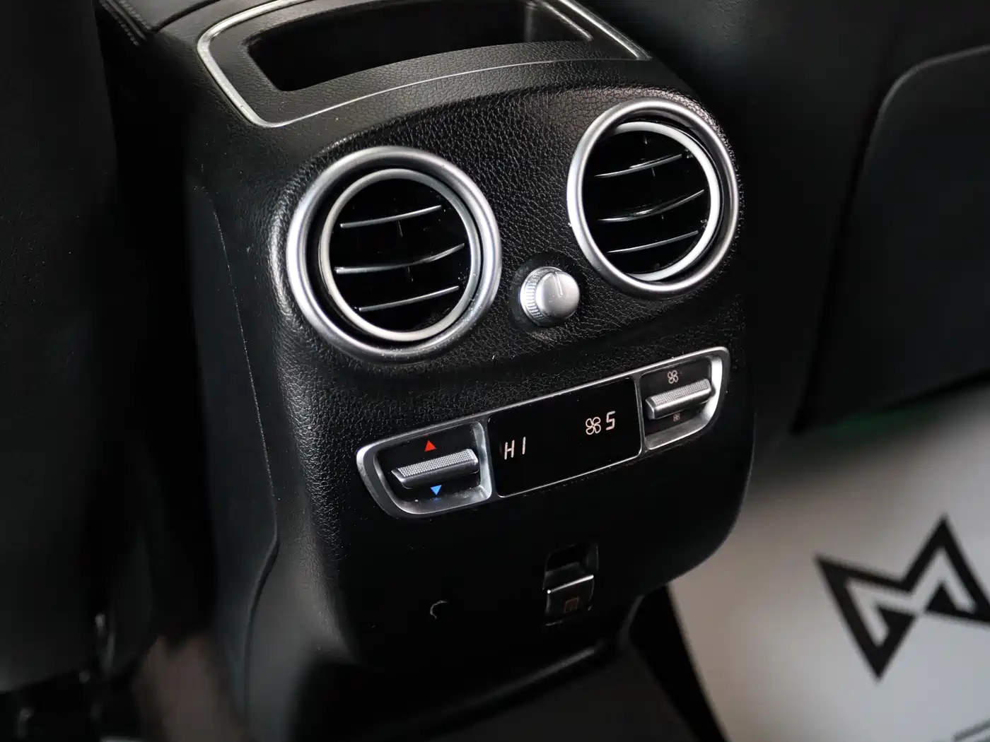 Mercedes-Benz GLC 2021 GLC 260 L 4MATIC Luxury фото 14