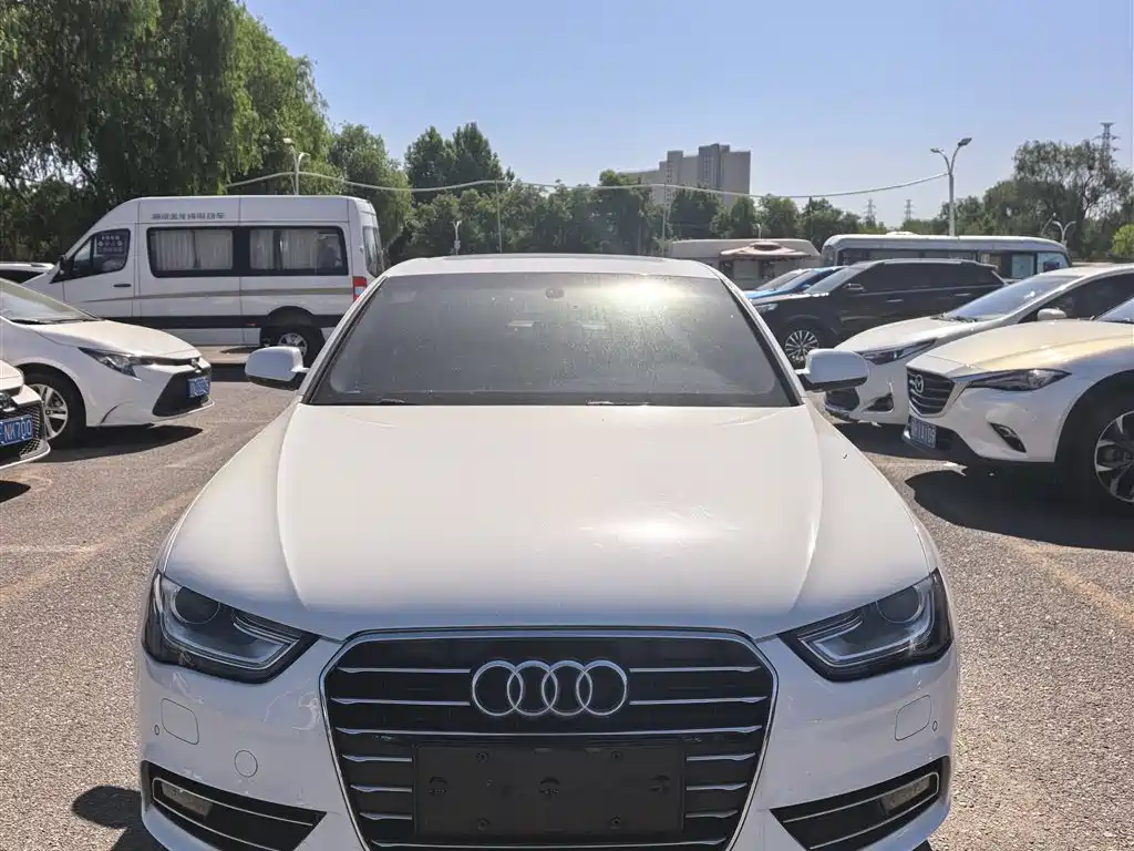 Audi A4L 2016 35 TFSI Collector's Edition Automatic Standard фото 2