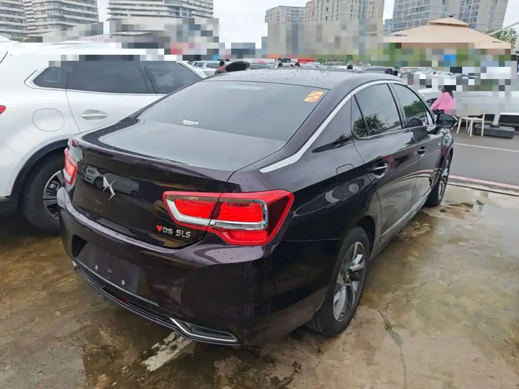 DS 5LS 2015 2015 1.6T Elegance THP160