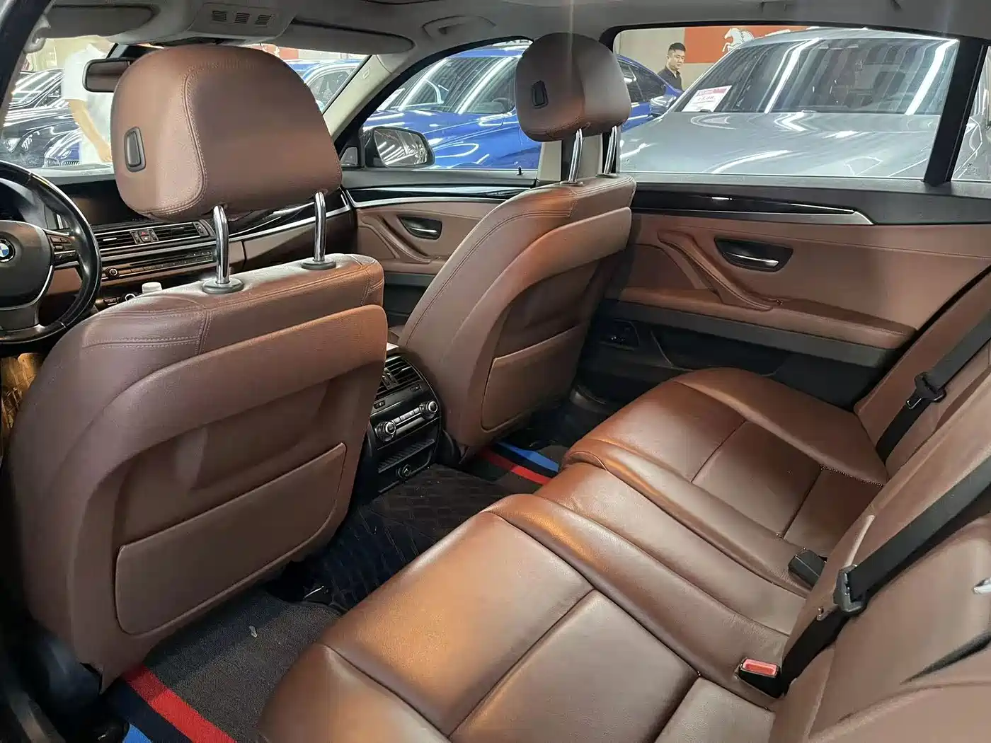 صورة 5 - BMW 5 Series