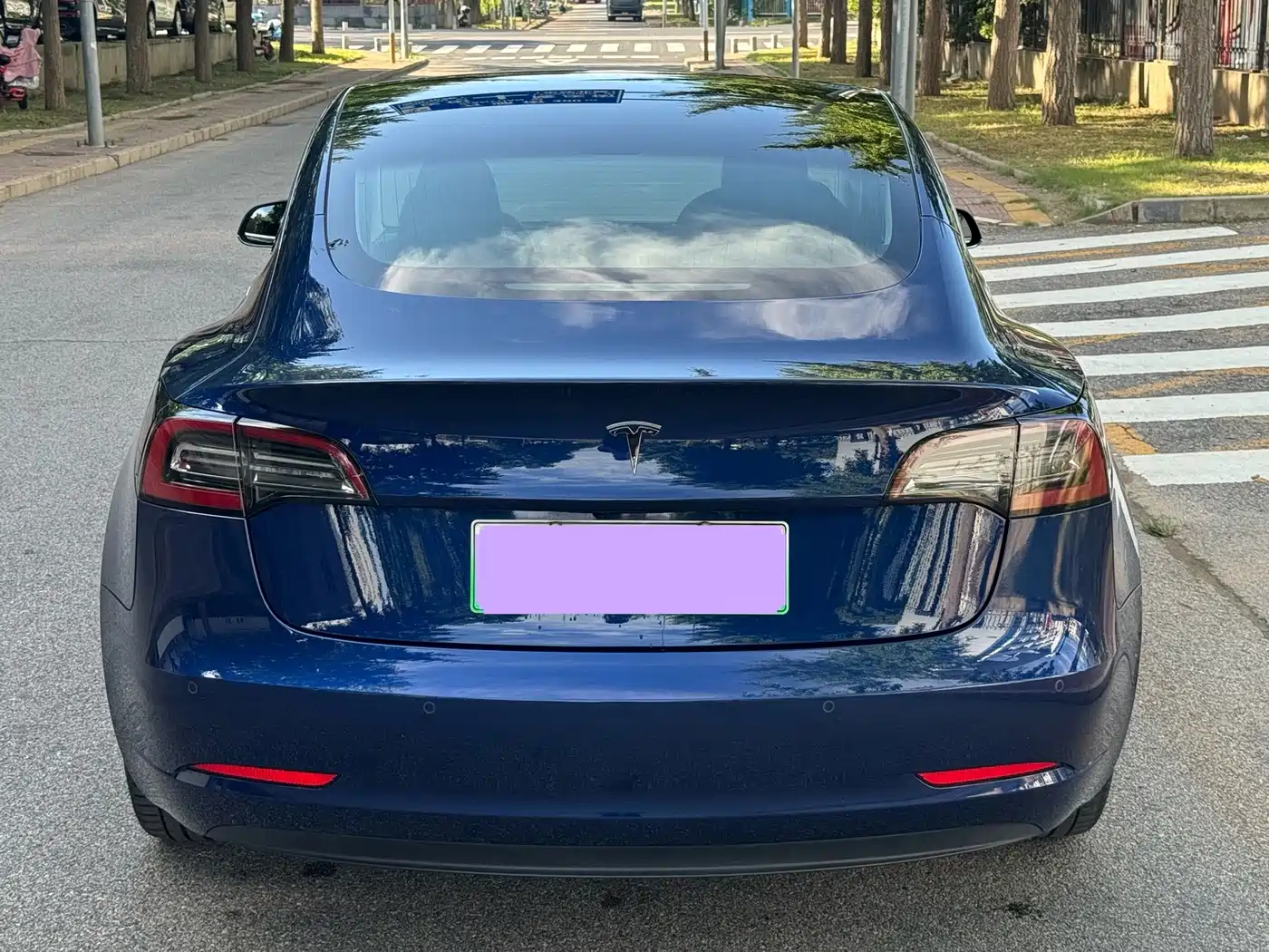 Tesla Model 3 (Import) 2019 2019 Long Range RWD Version