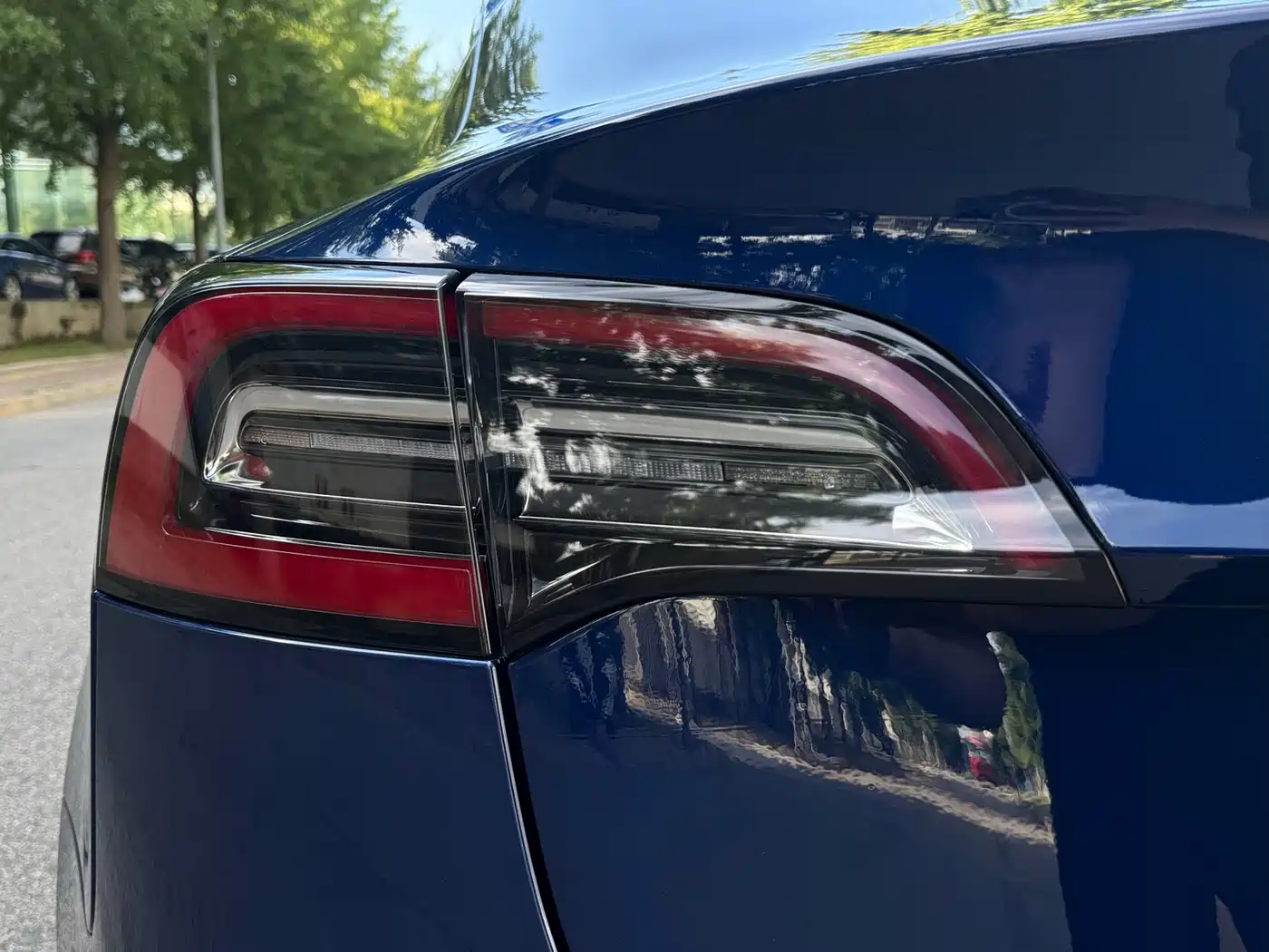 Tesla Model 3 (Import) 2019 2019 Long Range RWD Version