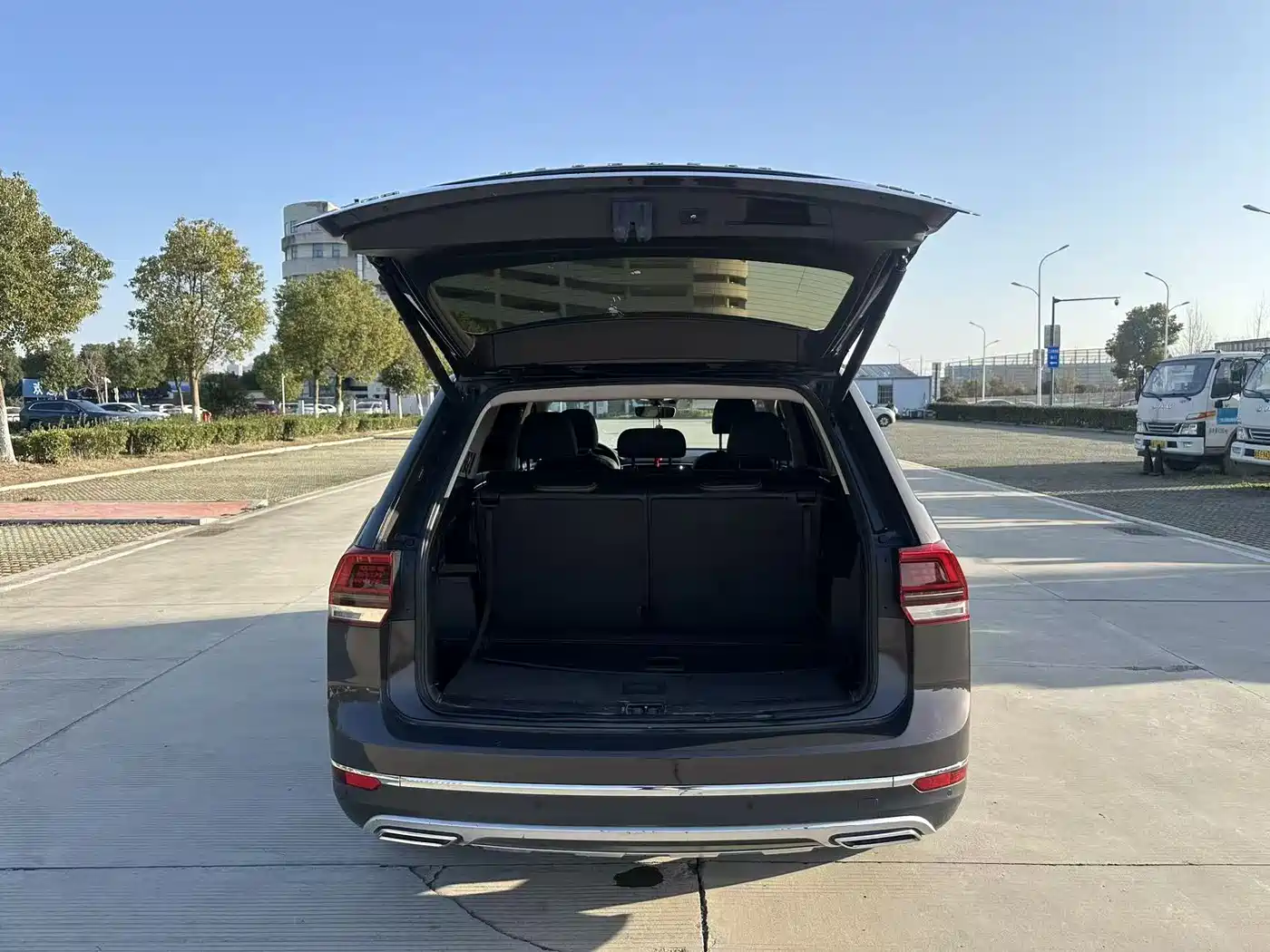 Volkswagen Teramont 2019 330TSI 2WD Luxury China VI фото 8
