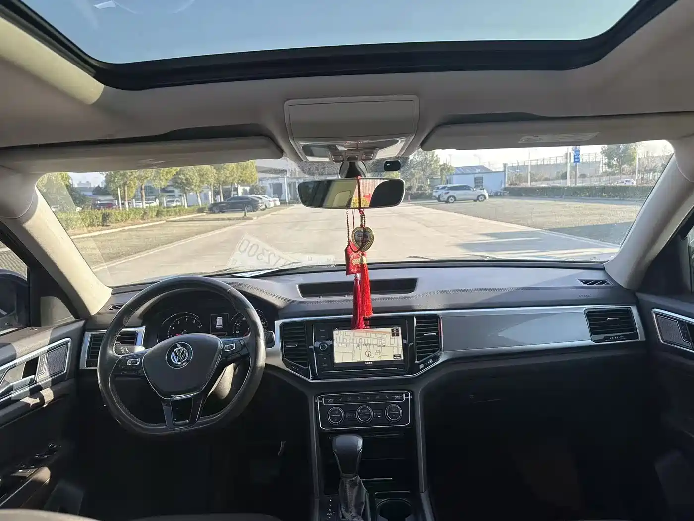 Volkswagen Teramont 2019 330TSI 2WD Luxury China VI фото 9