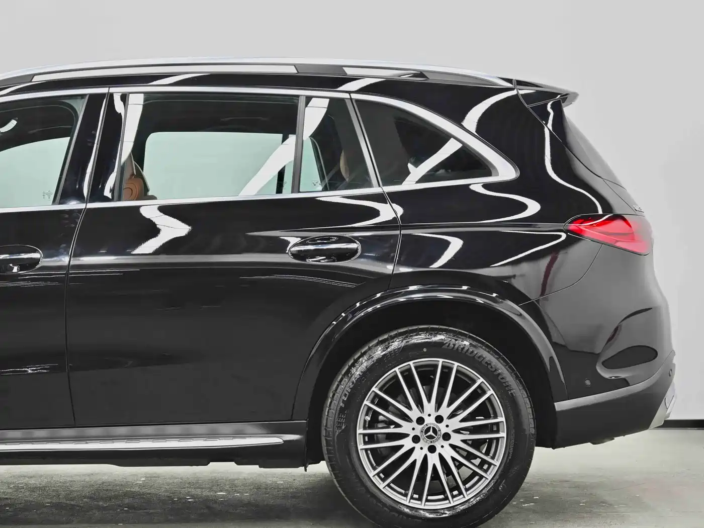 Mercedes-Benz GLC 2024 GLC 300 L 4MATIC Dynamic 5-seater фото 21