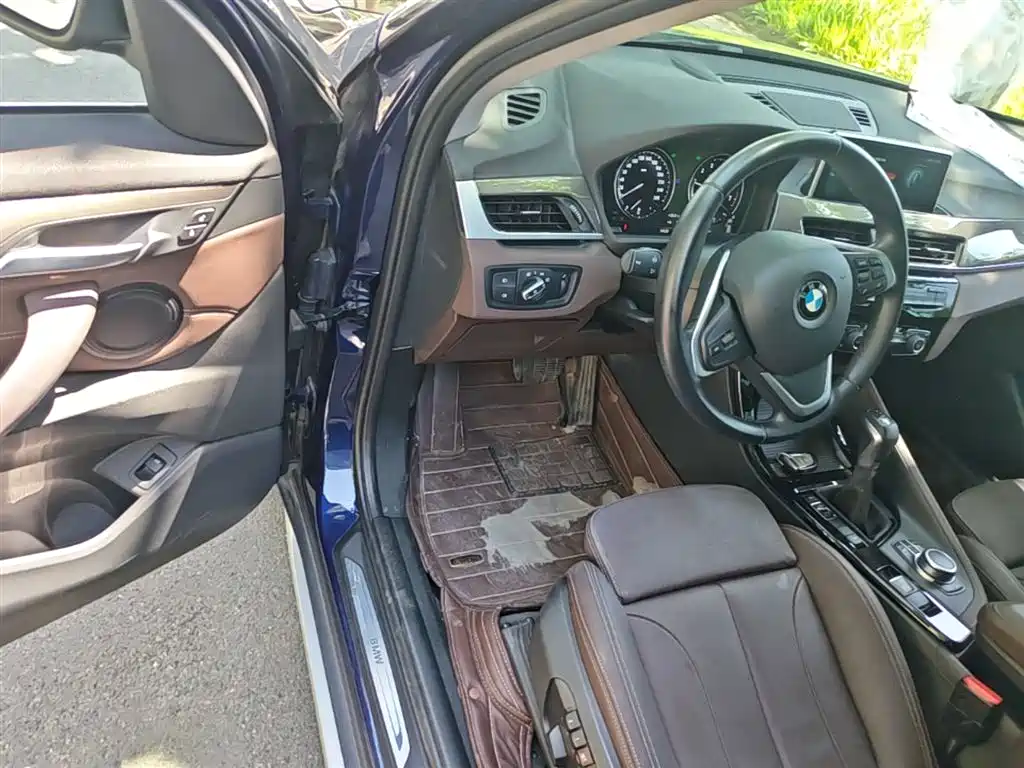 BMW X1 2019 xDrive20Li Premium Model фото 16