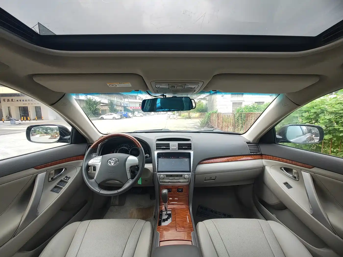 صورة 10 - Toyota Camry