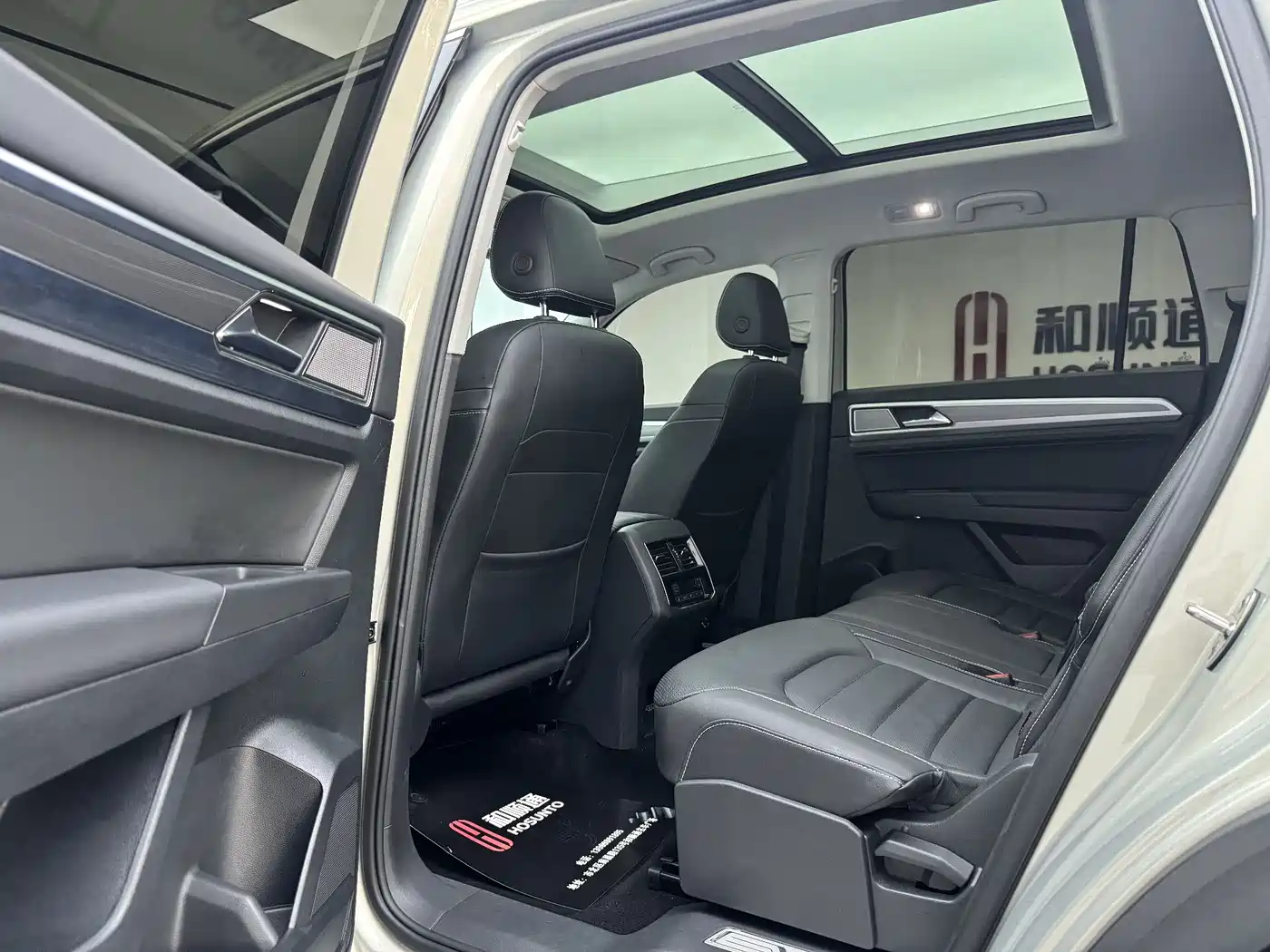 Volkswagen Teramont 2019 330TSI 2WD Luxury China VI фото 6