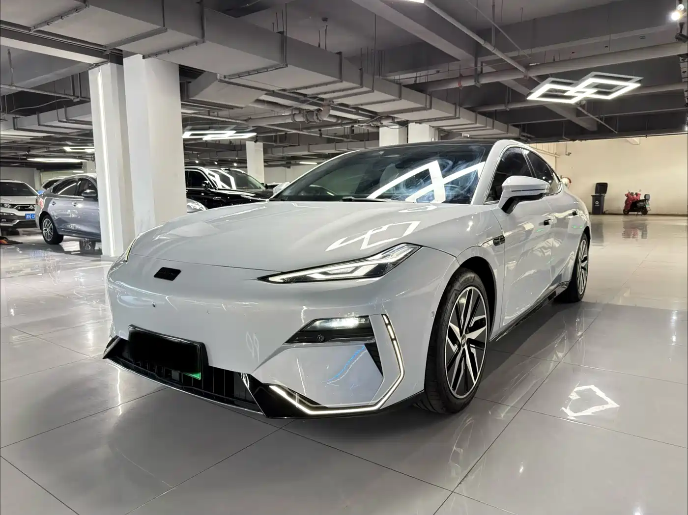 Geely Galaxy Galaxy E8 2024 550km RWD MAX