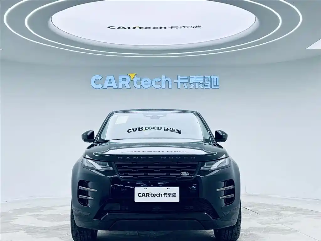 Land Rover Range Rover Evoque 2026 Range Rover Evoque L SE фото 3