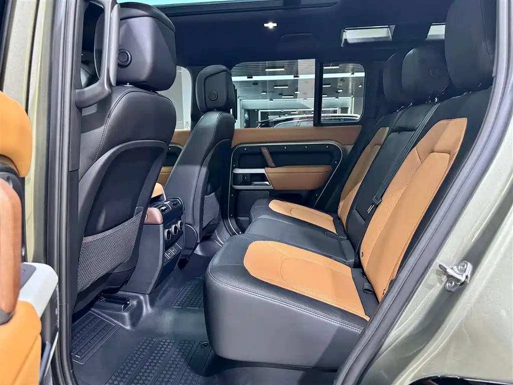 Land Rover Defender 2024 110 3.0T P400 X-DYNAMIC HSE фото 20